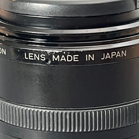 Canon EF 50mm f/2.5 Compact Macro Lens - Picture 4 of 10